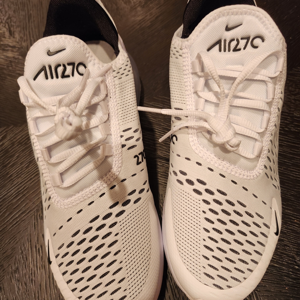 Nike Air270 White and Black Sneakers